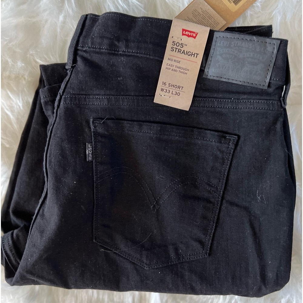 NWT Levi’s black jeans, 16 short, W 33 L 30